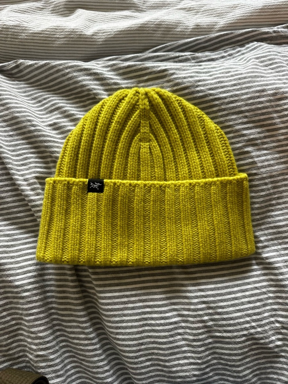 Arcteryx Chunky Ribbed Toque - Picture 3 of 5
